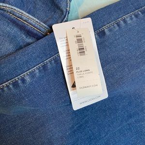 NWT. Old Navy Slim boot cut. 22 long
